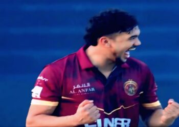 সাইফের দলের বিপক্ষে ২ উইকেট নেন তাসকিন