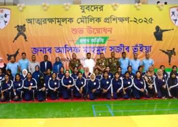 আত্নরক্ষা প্রশিক্ষণ প্রকল্পের বিকেএসপি ঢাকার প্রথম ব্যাচের যুব নারীদের সাথে ক্রীড়া উপদেষ্টা