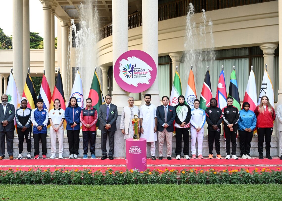 নারী কাবাডি বিশ্বকাপের ট্রফি উন্মোচনে প্রধান উপদেষ্টা অধ্যাপক ড. মুহাম্মদ ইউনুস ও ক্রীড়া উপদেষ্টা আসিফ মাহমুদ