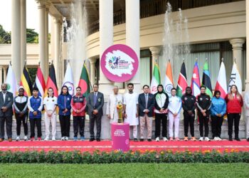 নারী কাবাডি বিশ্বকাপের ট্রফি উন্মোচনে প্রধান উপদেষ্টা অধ্যাপক ড. মুহাম্মদ ইউনুস ও ক্রীড়া উপদেষ্টা আসিফ মাহমুদ