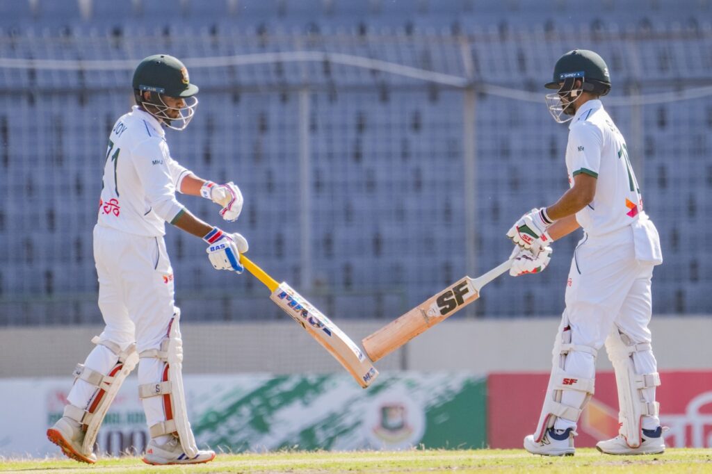 লাঞ্চ বিরতিতে বাংলাদেশের সংগ্রহ ১০০/৩