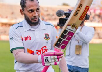 বিশ্ব ক্রিকেটে যে রেকর্ড শুধুই মুশফিক-পন্টিংয়ের