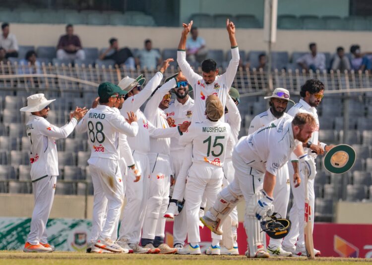 সাকিবের সিংহাসন এখন তাইজুলের দখলে