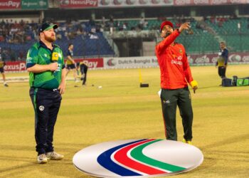 টস হেরে ফিল্ডিংয়ে বাংলাদেশ