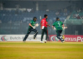 সিরিজ বাঁচাতে বাংলাদেশের টার্গেট ১৭১ রান