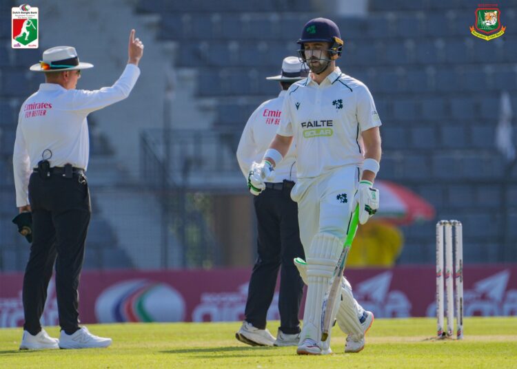 দুই ওভারে বাংলাদেশের দুই উইকেট