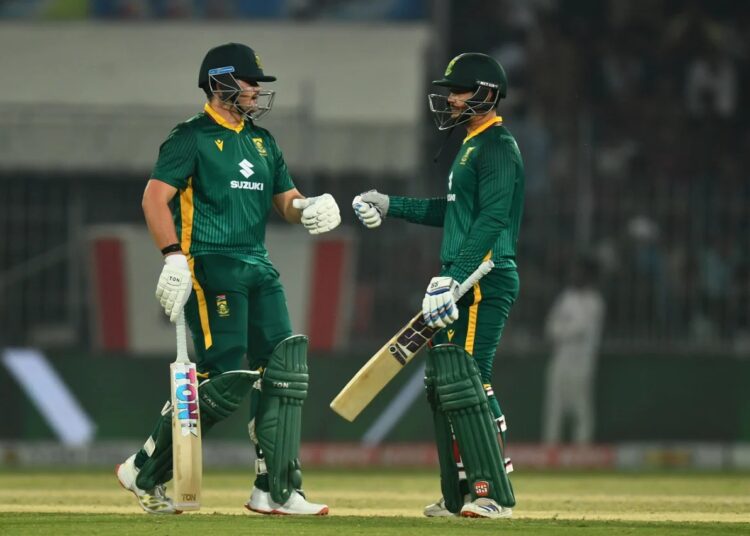 পাকিস্তান বোলারদের নাস্তানাবুদ করা প্রোটিয়া দুই ব্যাটার