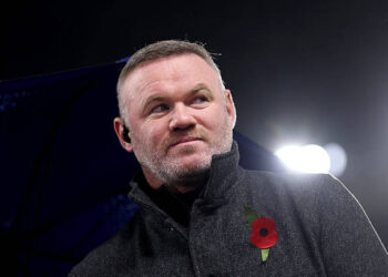 লিভারপুল কে পরামর্শ দিলেন রুনি