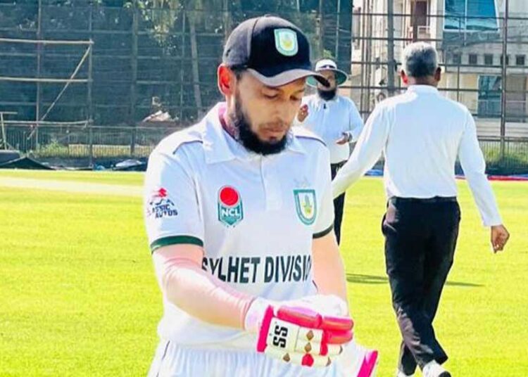 ইতিহাস গড়ার আগে মুশফিকের সেঞ্চুরি