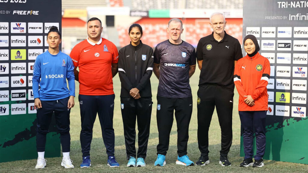 ত্রিদেশীয় ফুটবল সিরিজ