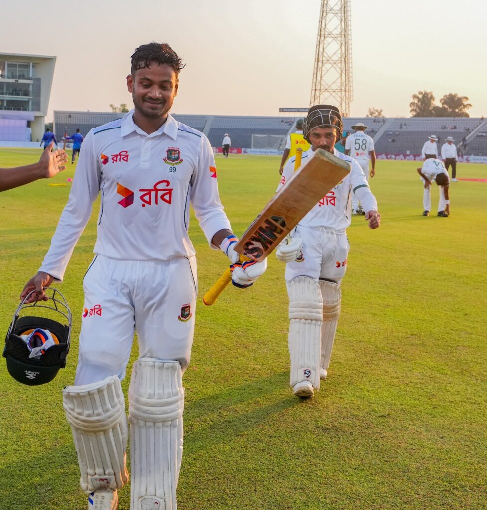 জয়ের সেঞ্চুরিতে বাংলাদেশের লিড