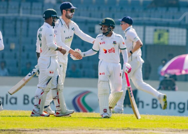 জোড়া সেঞ্চুরিতে উজ্জ্বল বাংলাদেশ - ইনিংসের সমাপ্তি ৪৭৬ রানে