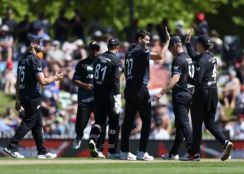 রেকর্ড জুটি গড়েও উইন্ডিজের হার