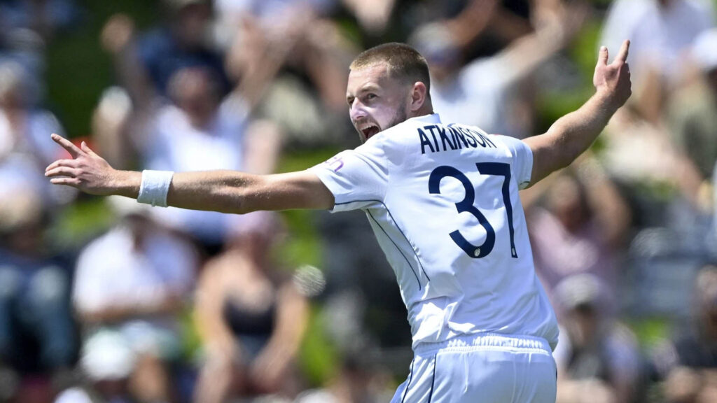 ছিটকে গেলেন ইংলিশ পেসার অ্যাটকিনসন