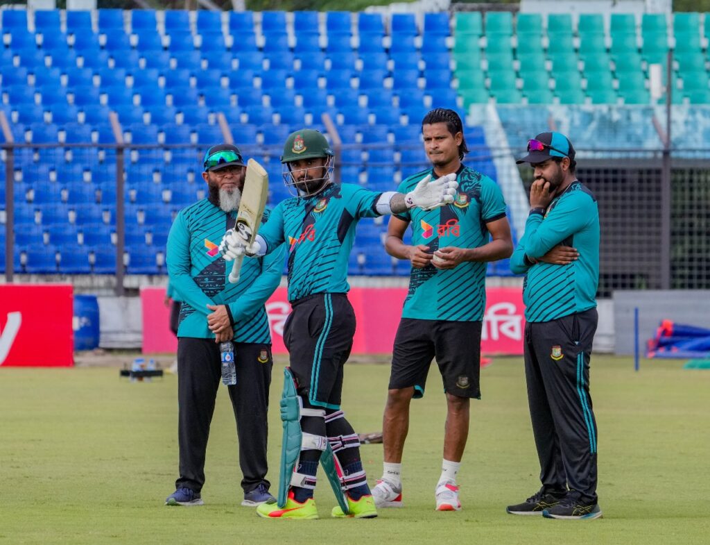 অলিখিত ফাইনাল জিতে বছর শেষ করতে চায় বাংলাদেশ