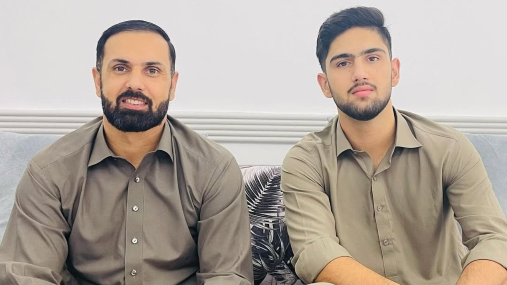 বিপিএলে বাবা-ছেলে খেলবে একই দলে