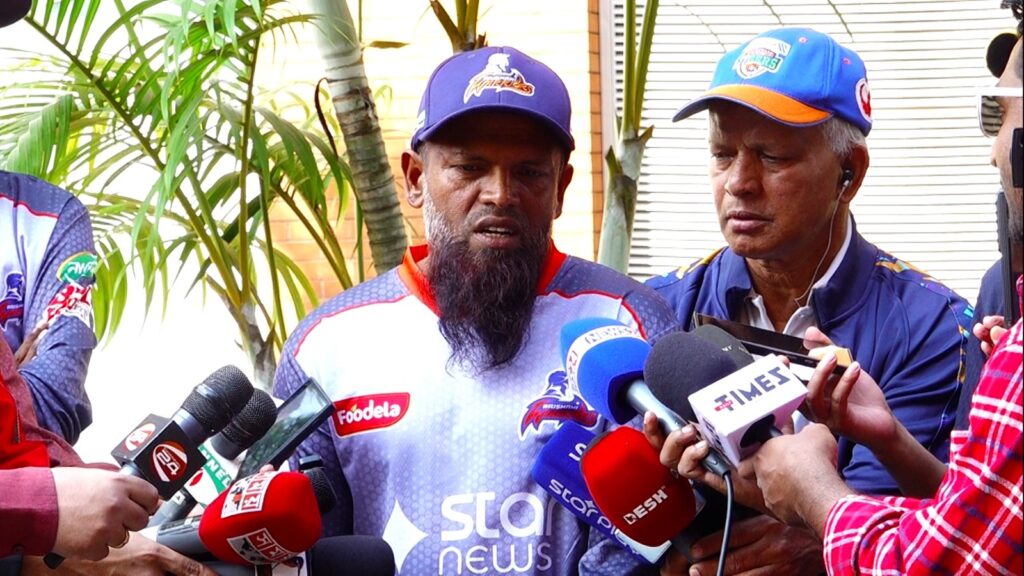 শান্তর সমালোচকদের এক হাত নিলেন রাজিন