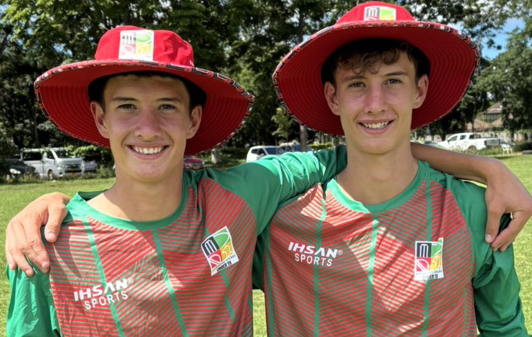 সাবেক অলরাউন্ডারের যমজ সন্তান খেলবেন বিশ্বকাপ।