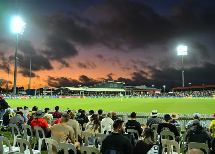 অস্ট্রেলিয়ার কুইন্সল্যান্ডের ম্যাকাইয়ে অবস্থিত গ্রেট ব্যারিয়ার রিফ অ্যারেনা