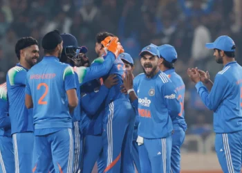 কোহলির রেকর্ড সেঞ্চুরি - রোহিতের দাপটে দক্ষিণ আফ্রিকার বিপক্ষে ভারতের জয়