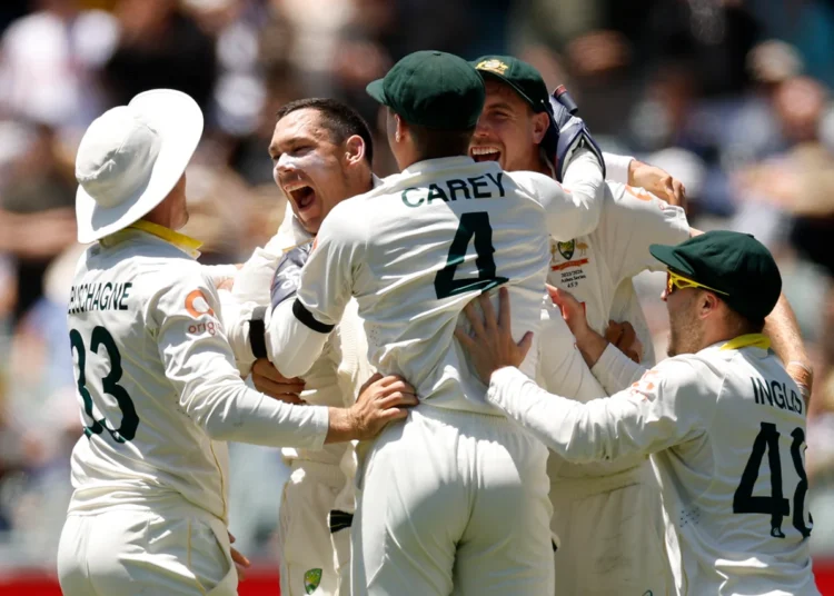 দুই ম্যাচ বাকি থাকতেই অ্যাশেজ অস্ট্রেলিয়ার