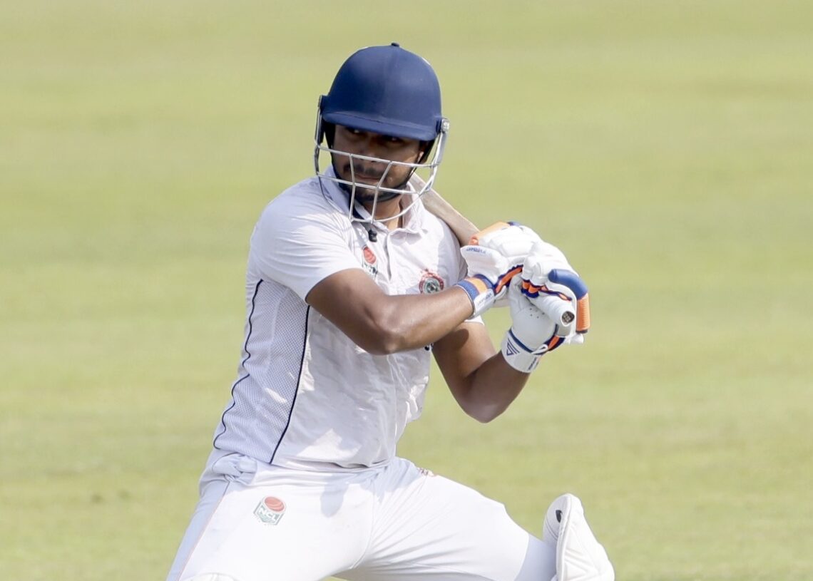 মার্শালের সেঞ্চুরির দিনে ডাবল সেঞ্চুরির অপেক্ষায় আনিসুল