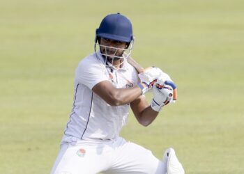 মার্শালের সেঞ্চুরির দিনে ডাবল সেঞ্চুরির অপেক্ষায় আনিসুল