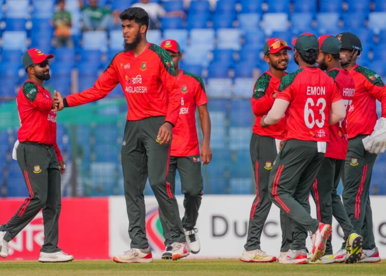 সিরিজ জিততে বাংলাদেশের টার্গেট ১১৮ রান