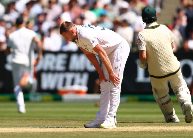 এবার ছিটকে গেলেন অ্যাটকিনসন