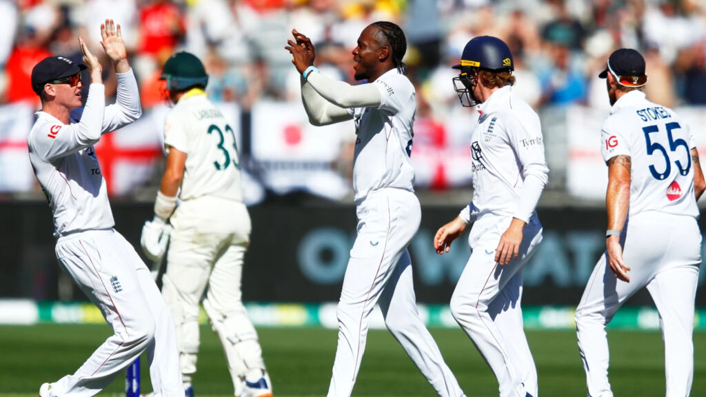 অ্যাশেজের তৃতীয় টেস্টের দল ঘোষণা ইংল্যান্ডের