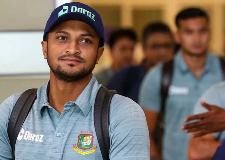 রাজনীতি চালিয়ে যেতে চান সাকিব