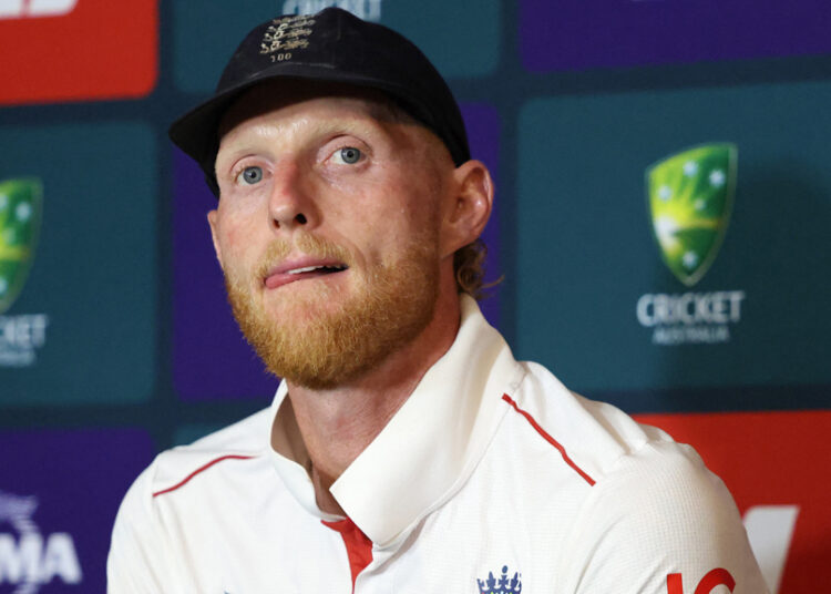 চাপের মুখে ঘুরে দাঁড়ানোর উপায় খুঁজছে ইংলিশরা