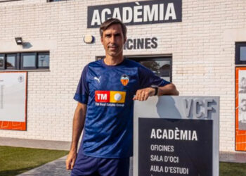 নৌকাডুবিতে তিন সন্তানসহ মারা গেছেন স্প্যানিশ কোচ