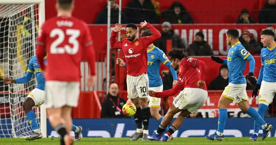 অ্যাস্টন ভিলাকে উড়িয়ে বছরের শেষ আর্সেনালের