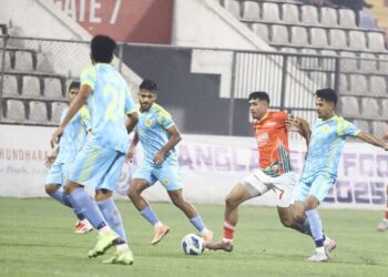 আবাহনীর বিপক্ষে হার এড়াল কিংস - জিততে পারেনি মোহামেডানও