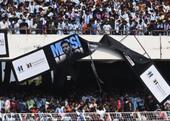 কলকাতার রাজনীতির কালো অধ্যায় দেখে গেলেন মেসি