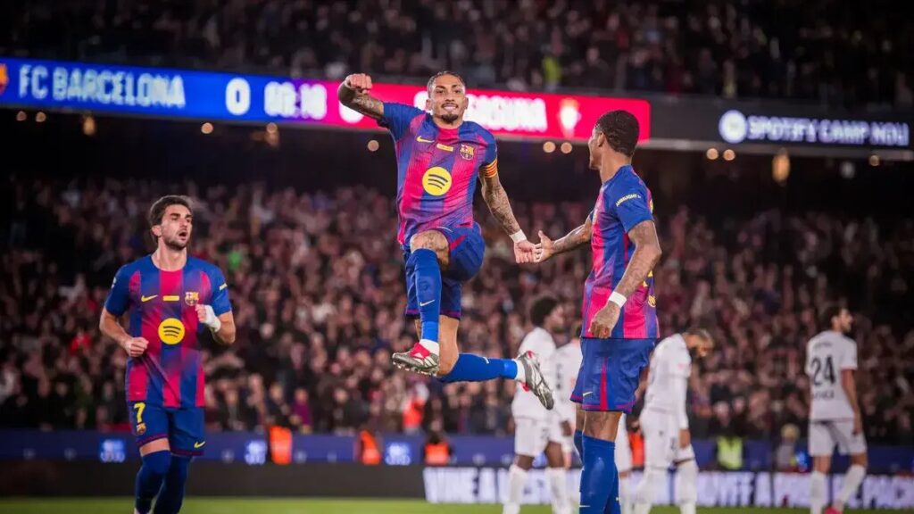 চার পয়েন্টে এগিয়ে বছর শেষ বার্সেলোনার
