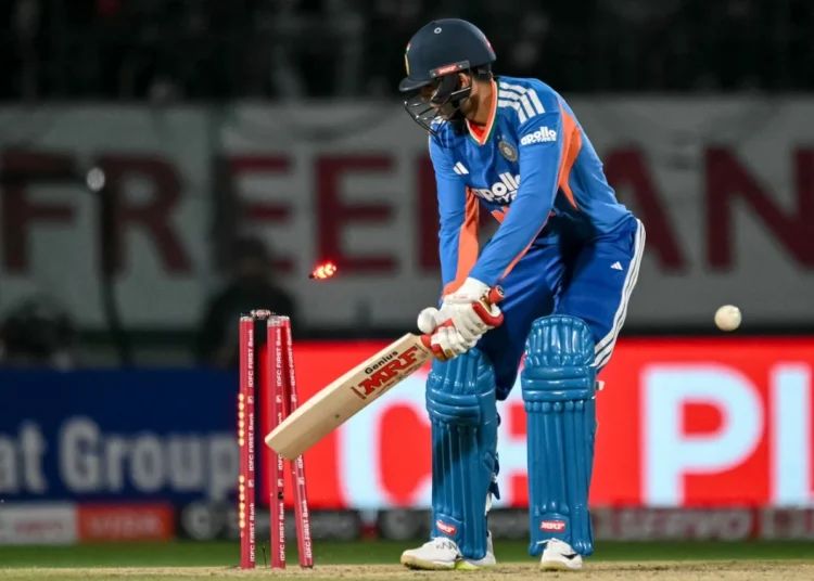 চোটে জর্জরিত গিল !