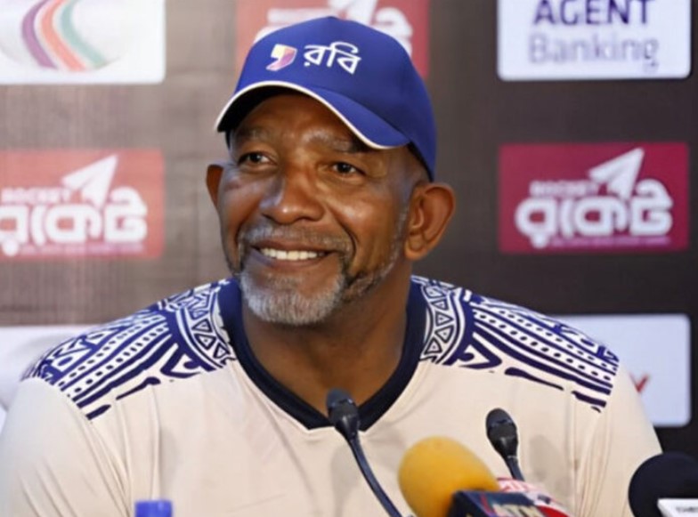 চ্যাম্পিয়ন্স ট্রফি নিয়ে বড় স্বপ্ন ফিল সিমন্সের