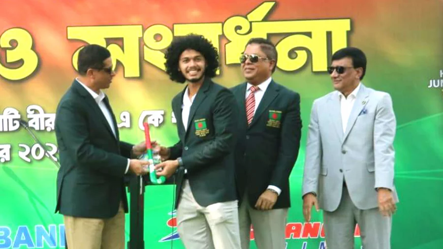 চ্যালেঞ্জার ট্রফি জেতা বাংলাদেশ দল