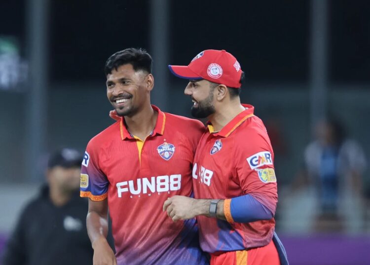 জেতার ধারায় ফিরলো মুস্তাফিজ এর দুবাই ক্যাপিটালস