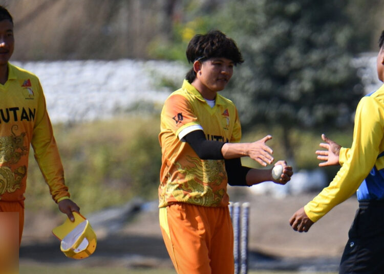 টি-টোয়েন্টিতে বাঁহাতি স্পিনার সোনম ইয়েশের বিশ্বরেকর্ড