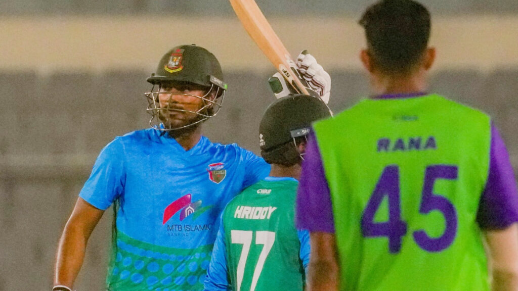 নাঈম ঝড়ে শান্তকে হারাল মিরাজ