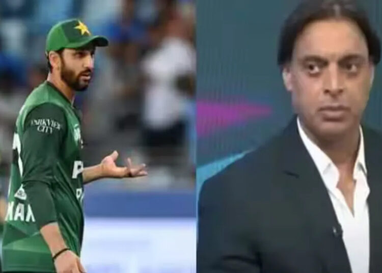 পাকিস্তান দলে সবচেয়ে বাজে খেলোয়াড় অধিনায়ক-শোয়েব