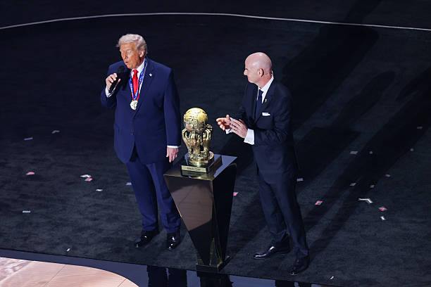 পুরস্কার দেওয়ার আগেই শর্ত বেঁধে দিয়েছিল হোয়াইট হাউজ