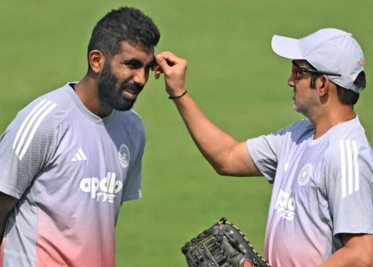 বড় দুঃসংবাদ পেল ভারত - ছিটকে যেতে পারেন বুমরাহ