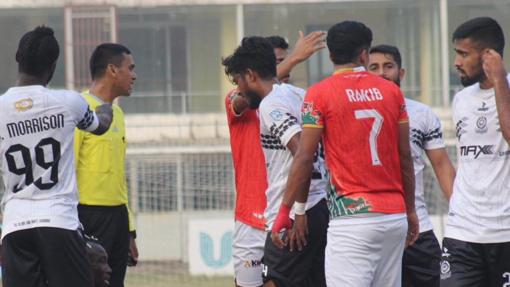 বসুন্ধরা কিংস-মোহামেডান ম্যাচ গোলশূন্য ড্র।