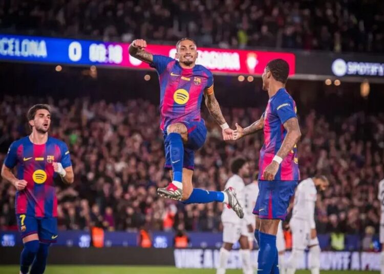 বার্সেলোনা চার পয়েন্টে এগিয়ে বছর শেষ