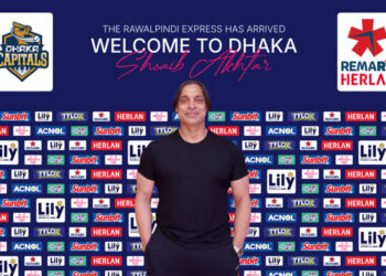 বিপিএল মাতাতে ঢাকায় শোয়েব আখতার