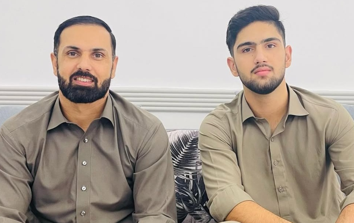 বিপিএলে বাবা-ছেলে খেলবে একই দলে